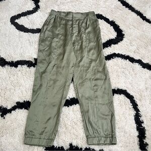 DO+BE Olive Cargo Pants with Utility Style